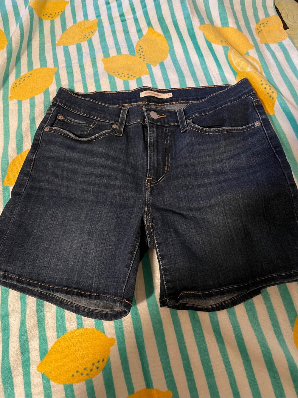 Levi’s Denim Shorts nwot